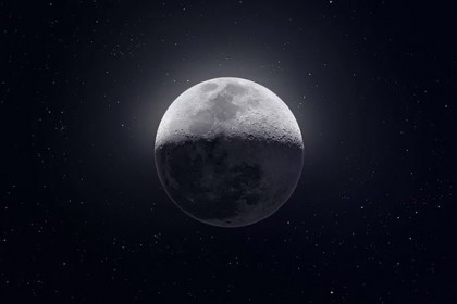 Bức ảnh siêu trăng 81MP được kết hợp từ 50.000 bức ảnh riêng lẻ