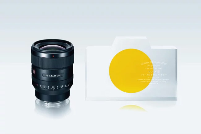 lens of the year sony fe 24mm f1 4 gm